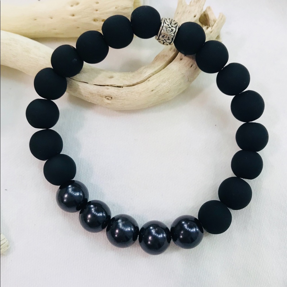 Men’s beaded bracelet